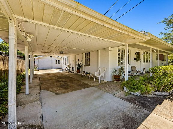 4th image of 6818 MERRILL Court