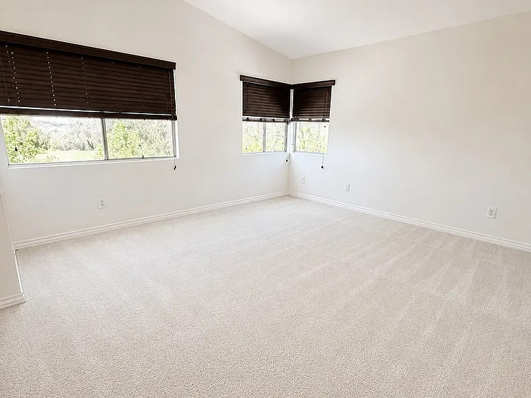 15434 Ficus St — Photo 17