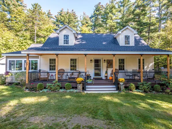 125 Bow Lane, Conway, NH 03860