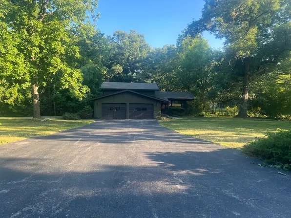 2337 Valley View Ln, Park Forest, IL 60466