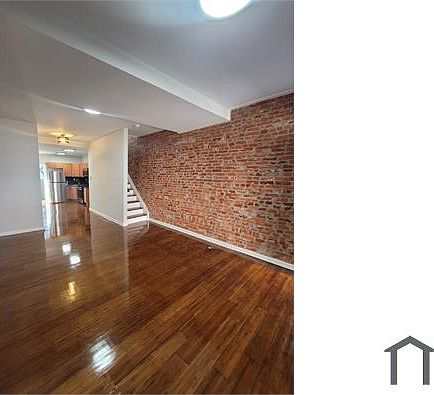 2nd image of 1408 N Hollywood St