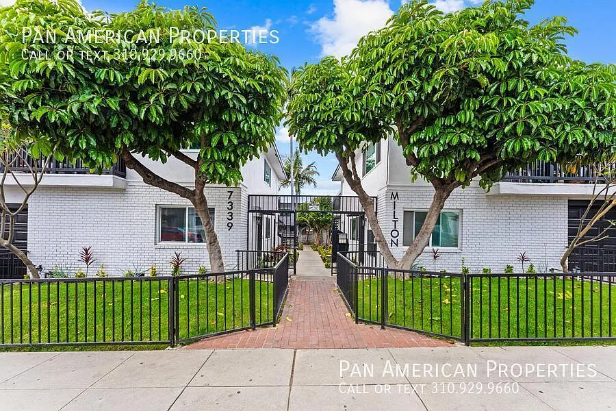 2 bed, 1.5 bath, 1000 sqft, $2,595 — Photo 2