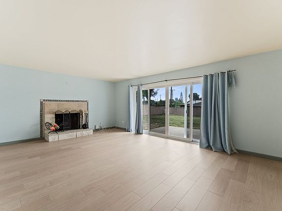 4th image of 604 Gayville Dr