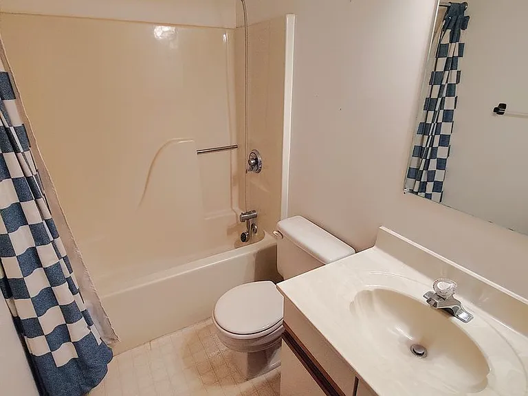 102 Sonnybrook Ct — Photo 17