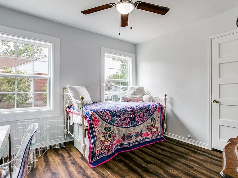 3241 Sandage Ave — Photo 20