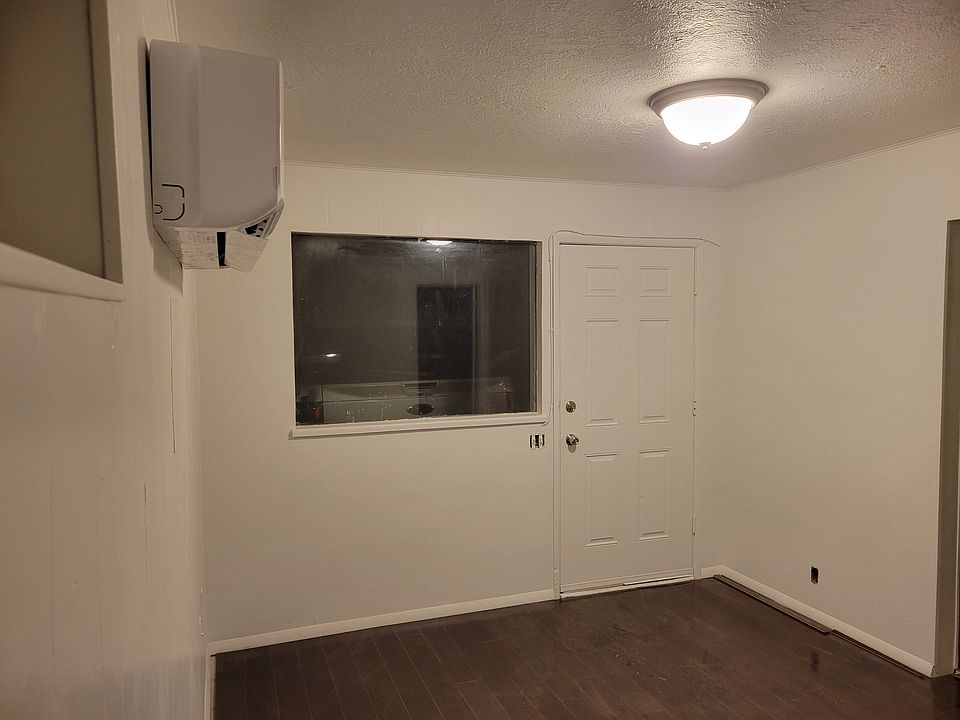 2nd image of 437 S 100 W #2