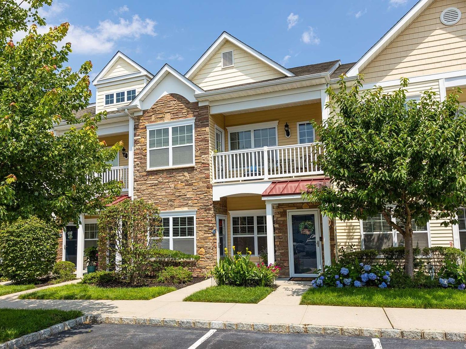 40 Barley Lane UNIT 40, Patchogue, NY 11772 Zillow