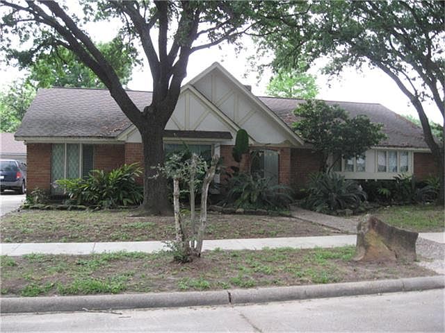 1st image of 4005 Ecuador Dr