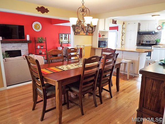 2nd image of 1233 Greenview Dr