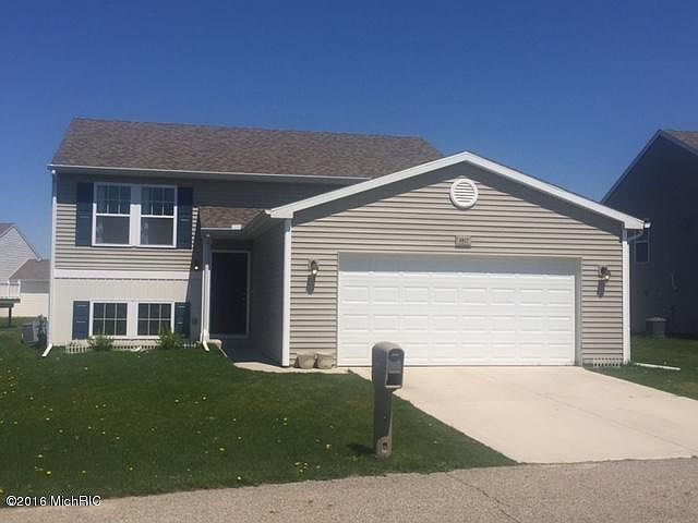 1st image of 9817 Crystal Cir