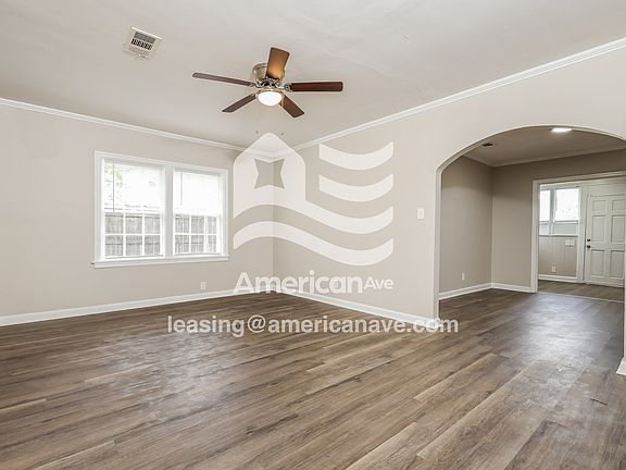 673855_004_wm_-_living_room_12909209.jpg