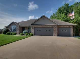 2917 Genevieve Dr, Quincy, IL 62305