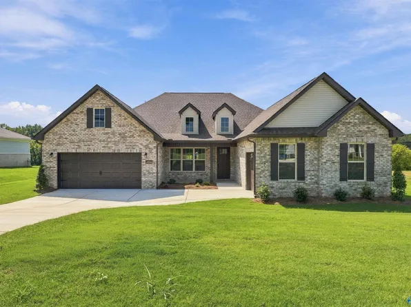 208 Applewood Ct, Huntsville, AL 35811