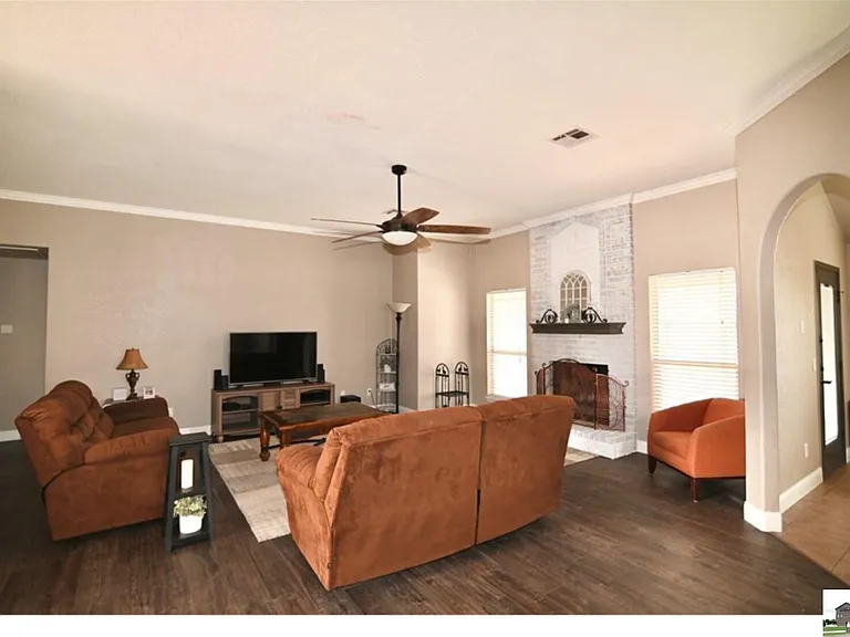 4501 Lauren Mackenzie Dr — Photo 6