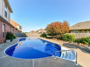 908 Preston Park Dr, Yukon, OK 73099