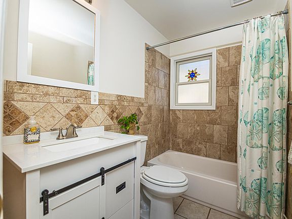 5th image of 31 Beatrice Dr