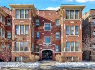 614 Hinman Ave APT 1C, Evanston, IL 60202