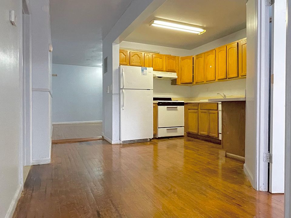 1st image of 7707 60th St #1