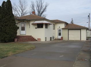 508 Indian St, Wolf Point, MT 59201