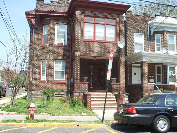 240 73rd St, North Bergen, NJ 07047