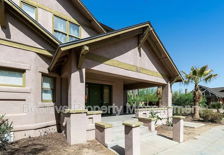 1301 W Monroe St #4 — Photo 1