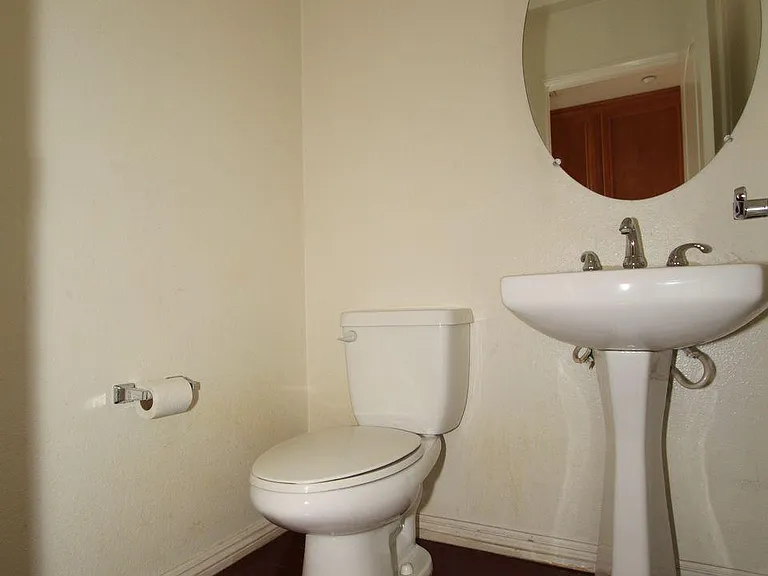 10448 Shelborne St #28 — Photo 9