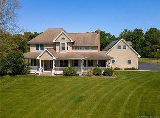 12 Old King St, Enfield, CT 06082