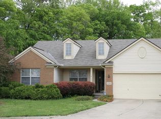3791 Highland Bluff Dr, Groveport, OH 43125