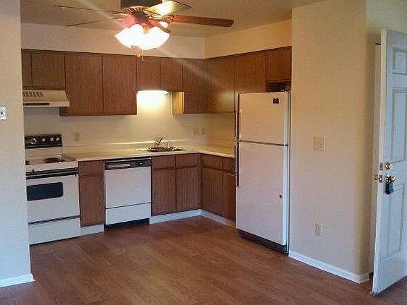 Ample kitchen cabinet space