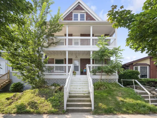 3947 East Squire AVENUE, Cudahy, WI 53110
