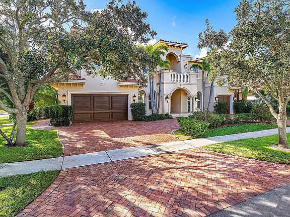 2nd image of 398 NE 7th Street