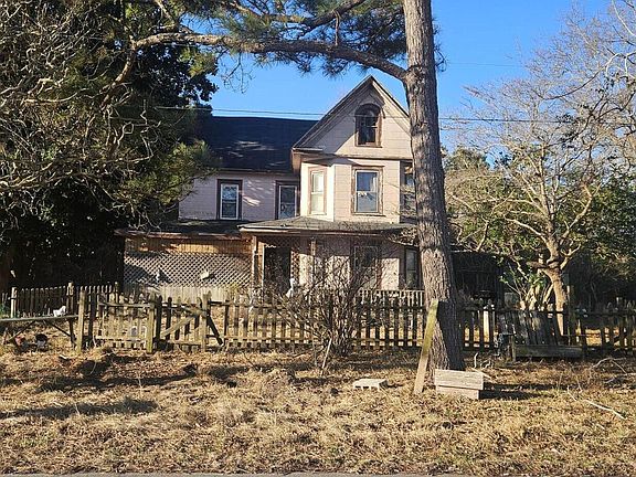 2nd image of 788 Grandy Road