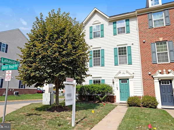 4454 Daisy Reid Ave, Woodbridge, VA 22192