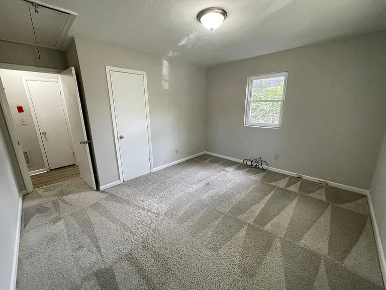 327 Lane #B — Photo 9