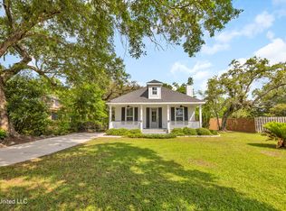 118 W 3rd St, Long beach, MS 39560