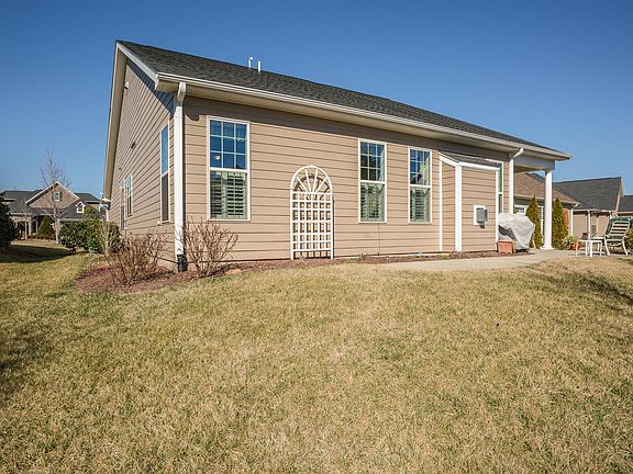 4th image of 9841 Derbton Ct