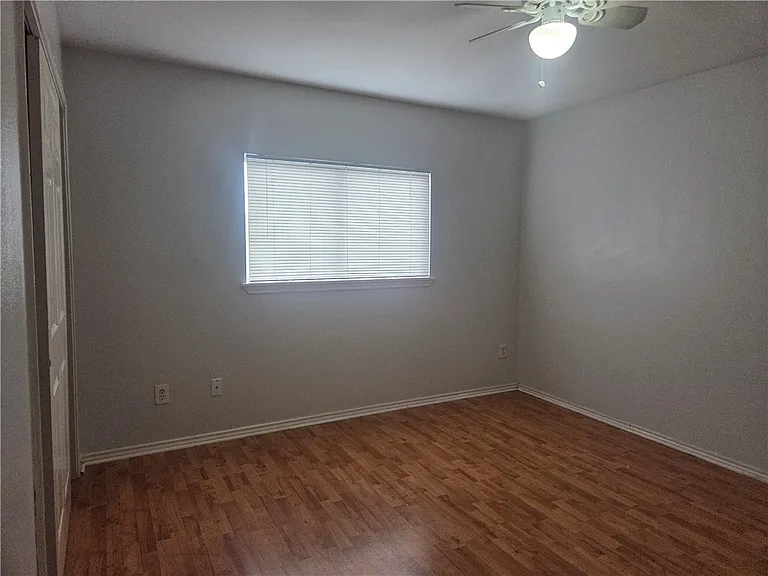 5218 Lethaby Dr — Photo 12
