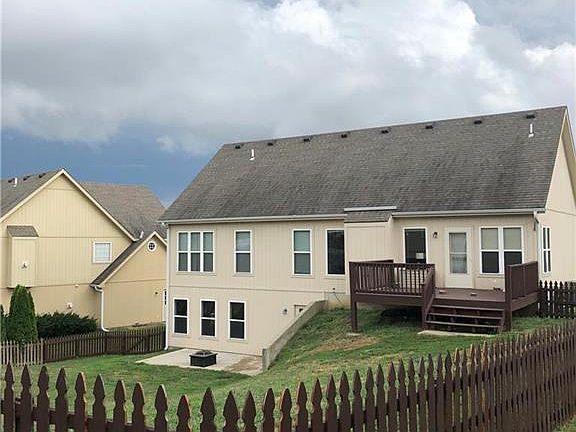 2nd image of 3813 Churchill Ct