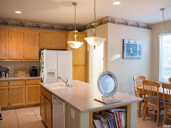 5th image of 4016 Dunhill Dr