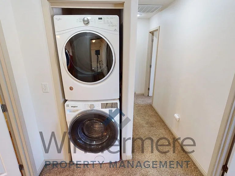 1100 S College Ave — Photo 9