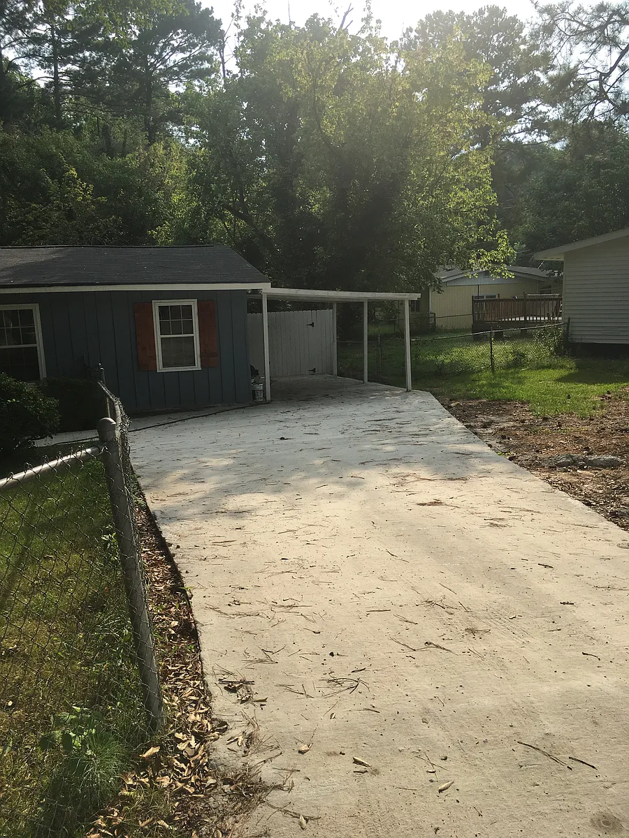 Building Photo - 4243 Sierra Dr
