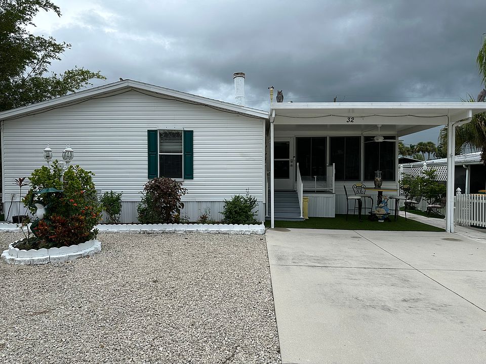 Front of Home / with gravel and concrete