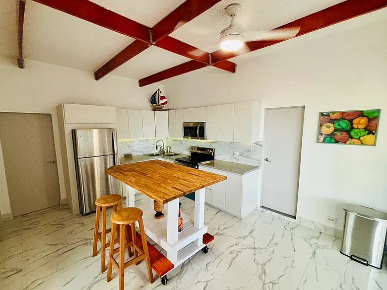 10 Caoba #4 — Photo 8