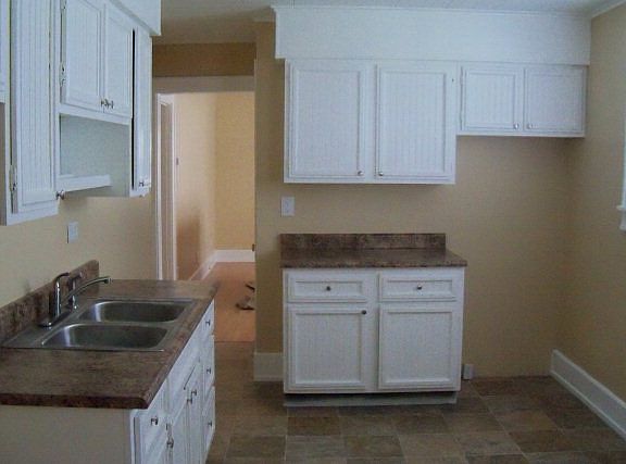 4th image of 2820 Cedar St