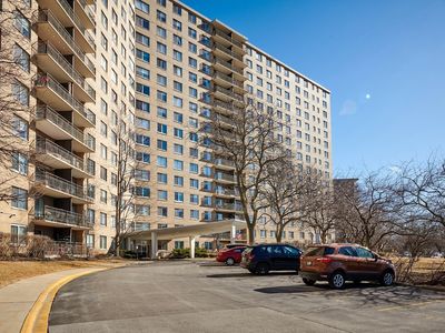 7033 N Kedzie Ave APT 1704, Chicago, IL, 60645