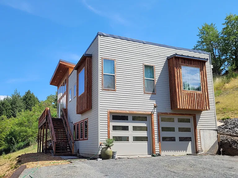 531 Northwood Dr — Photo 2