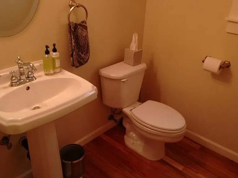 Downstairs Half-Bath