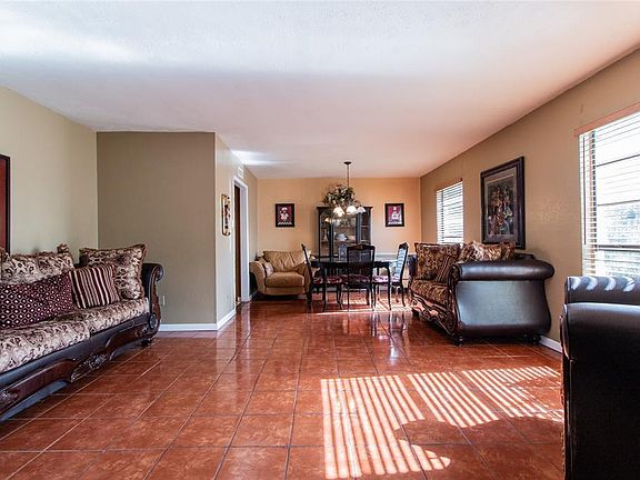 5th image of 5638 Hickory Forest Dr