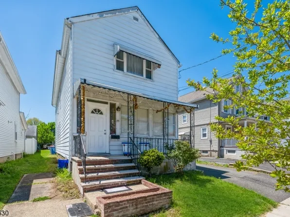29 Van Keuren Ave, Bound Brook Boro, NJ 08805
