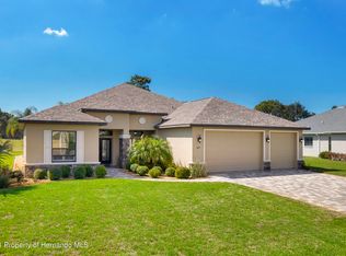 8847 Players Dr, Weeki Wachee, FL 34613